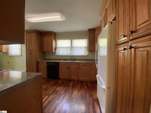 108 Payne Dr, Williamston, SC 29697 photo 8