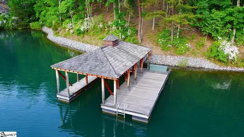 426 S Point Blvd, Sunset, SC 29685 photo 1