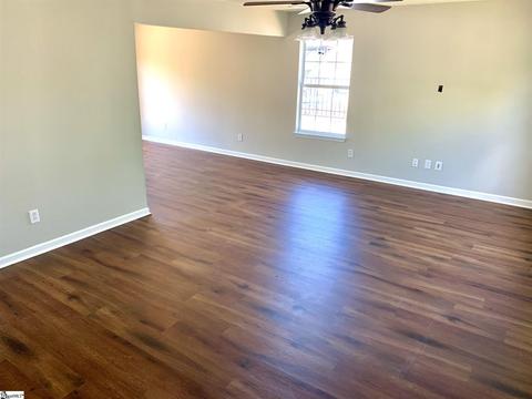 314 Hampton Ridge Dr, Greer, SC 29651 photo 4