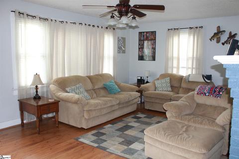 106 Addis St, Easley, SC 29640 photo 7