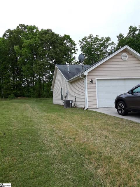 786 Cardinal Dr, Easley, SC 29642 photo 2