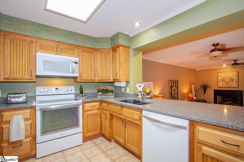 604 E 2nd Ave, Easley, SC 29640 photo 9