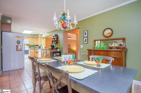 604 E 2nd Ave, Easley, SC 29640 photo 8