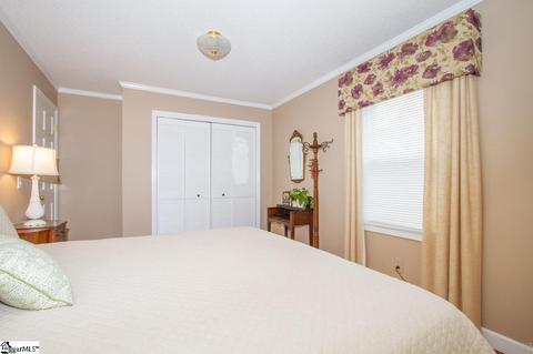 604 E 2nd Ave, Easley, SC 29640 photo 15