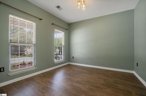 246 Highgate Cir, Greer, SC 29650 photo 5