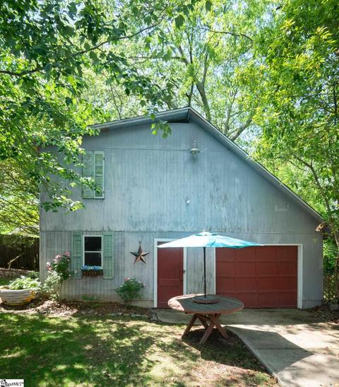 305 Pine St, Greer, SC 29650 photo 32