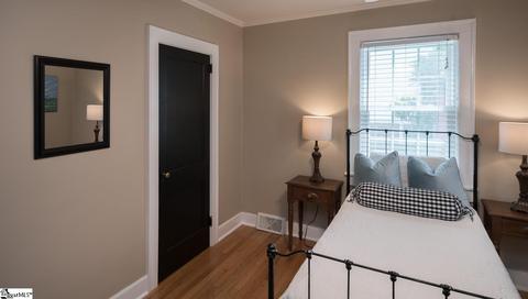 305 Pine St, Greer, SC 29650 photo 25