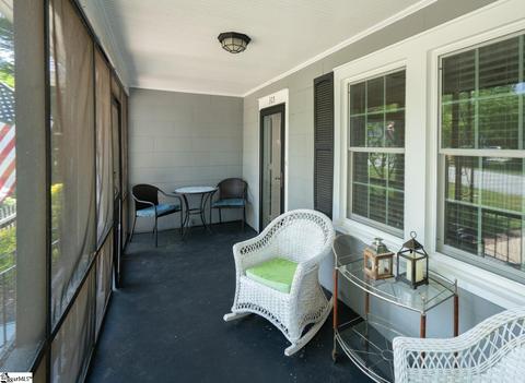 305 Pine St, Greer, SC 29650 photo 5