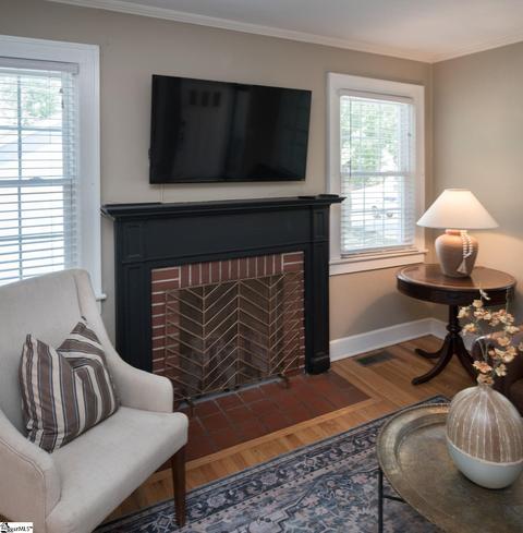 305 Pine St, Greer, SC 29650 photo 10