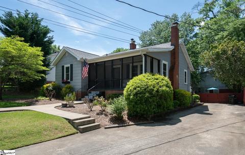 305 Pine St, Greer, SC 29650 photo 1