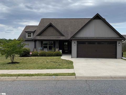 228 E Pyrenees Dr, Lyman, SC 29365 photo 1