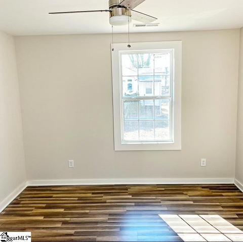 807 E Second Ave, Easley, SC 29640 photo 2