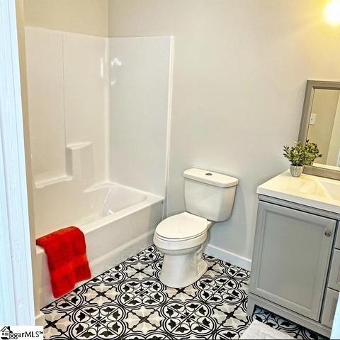 807 E Second Ave, Easley, SC 29640 photo 3