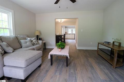 104 Garrison St, Easley, SC 29640 photo 6