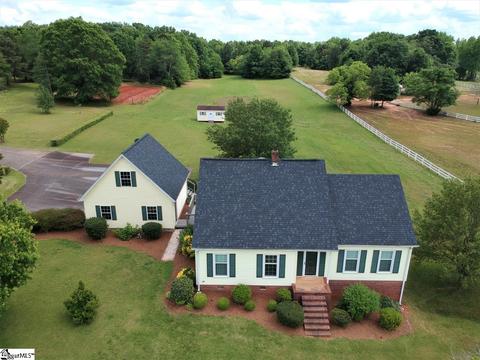 630 Rogers Rd, Pelzer, SC 29669 photo 1