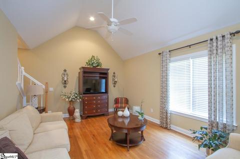 116 Commons Dr, Easley, SC 29642 photo 4