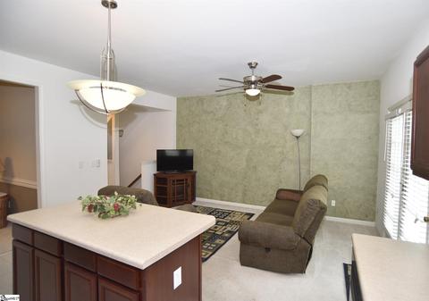 2 Evanshire Ct, Mauldin, SC 29662 photo 5