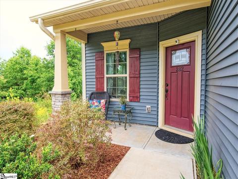 282 E Pyrenees Dr, Lyman, SC 29365 photo 2