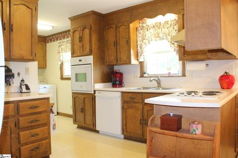 105 Morningside Dr, Greer, SC 29651 photo 7
