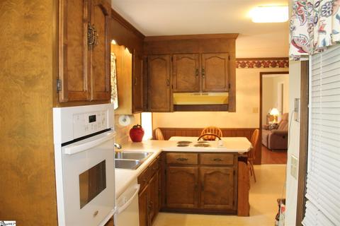 105 Morningside Dr, Greer, SC 29651 photo 8