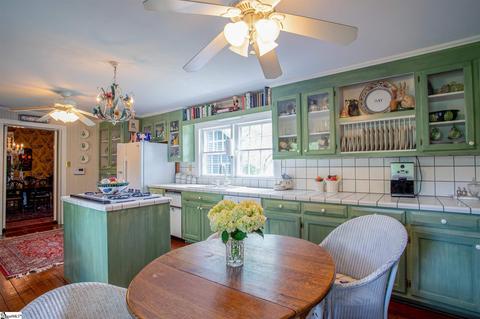 122 Daniel Rd, Hodges, SC 29653 photo 3