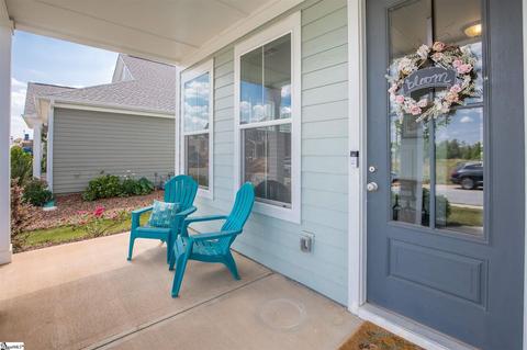 32 Novelty Dr, Greer, SC 29651 photo 2