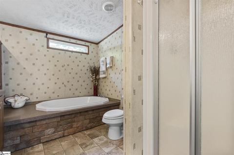 105 Williamsburg Ct, Easley, SC 29640 photo 18
