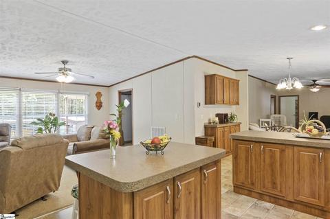 105 Williamsburg Ct, Easley, SC 29640 photo 11