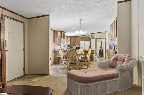105 Williamsburg Ct, Easley, SC 29640 photo 7