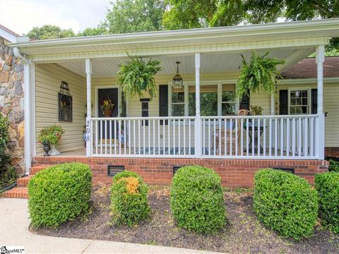 208 Sheffield Ct, Easley, SC 29642 photo 2