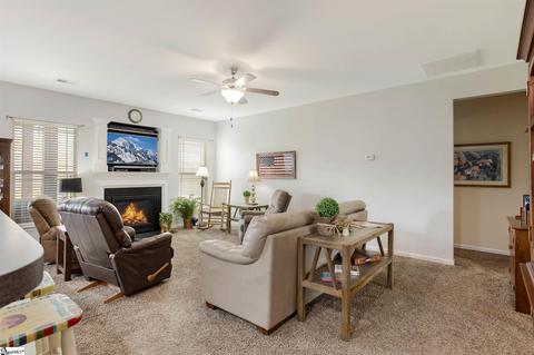 118 Caledonia Dr, Easley, SC 29642 photo 4