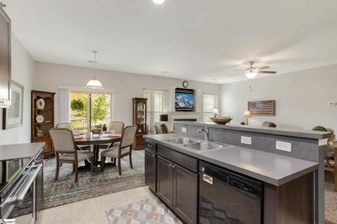 118 Caledonia Dr, Easley, SC 29642 photo 8