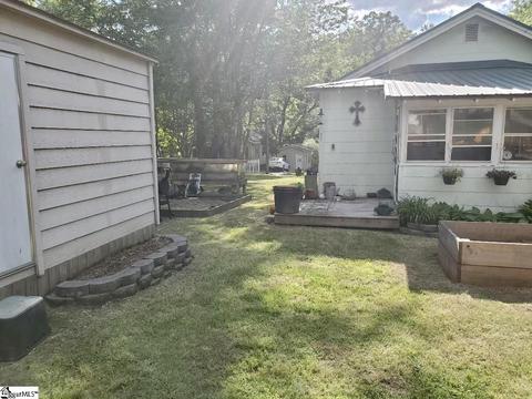 46 School St, Enoree, SC 29335 photo 3