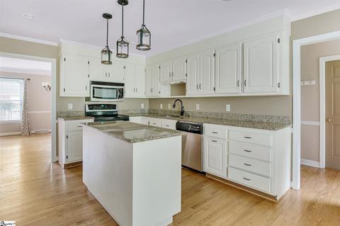 406 Sugar Mill Rd, Greer, SC 29650 photo 9