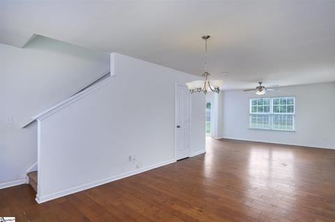 321 Victory Ln, Moore, SC 29369 photo 4