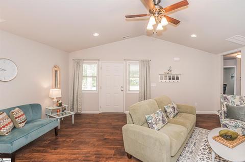 211 Crescent Cir, Duncan, SC 29334 photo 4