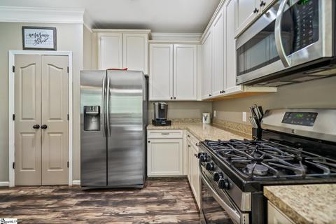 618 Millervale Rd, Greer, SC 29650 photo 8