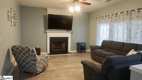131 Cotter Ln, Greer, SC 29650 photo 9
