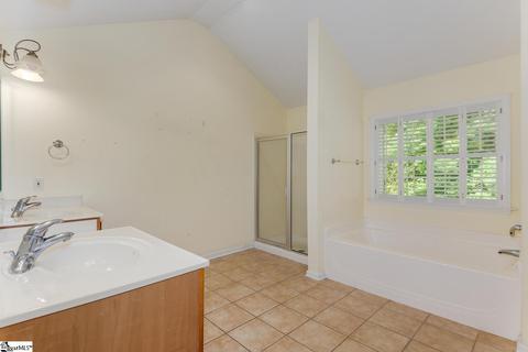 107 Warren Dr, Easley, SC 29640 photo 24