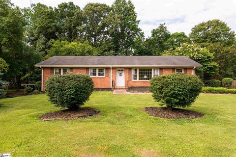 321 Pinehurst Dr, Mauldin, SC 29662 photo 1