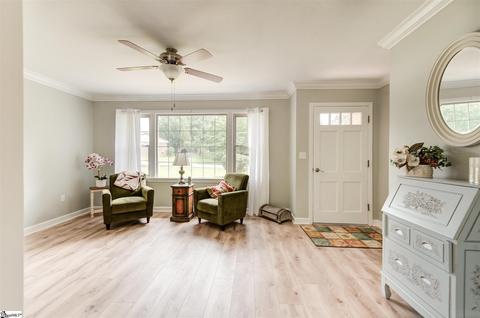 321 Pinehurst Dr, Mauldin, SC 29662 photo 5