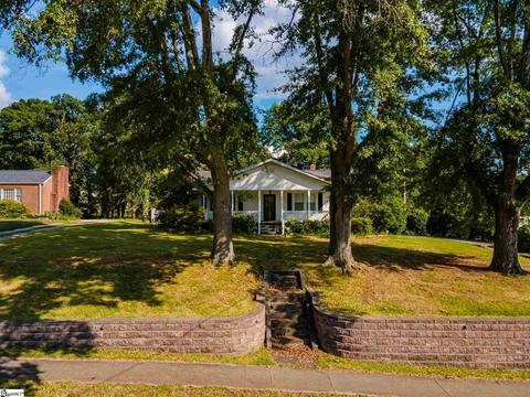 400 E 1st Ave, Easley, SC 29640 photo 1