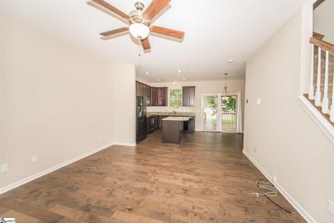 201 Chartwell Dr, Greer, SC 29650 photo 4
