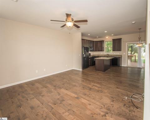 201 Chartwell Dr, Greer, SC 29650 photo 2