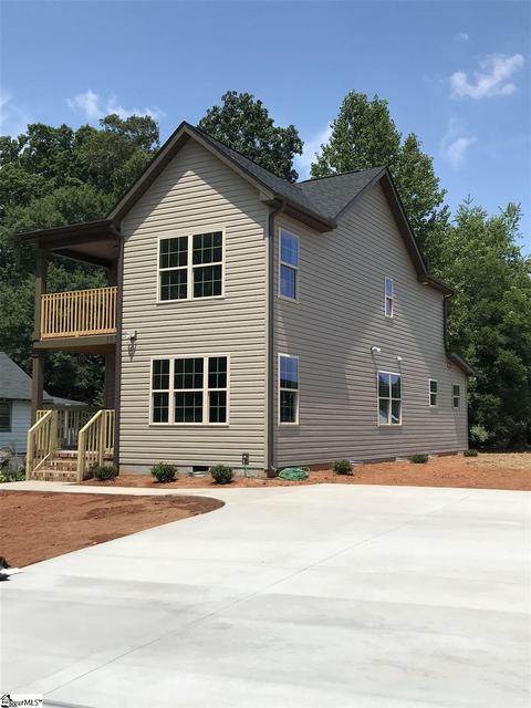 135 Mcdaniel Ave, Greer, SC 29651 photo 1