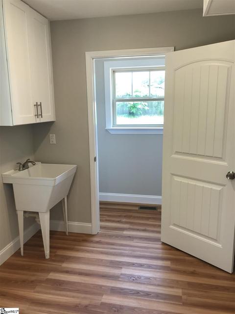 135 Mcdaniel Ave, Greer, SC 29651 photo 10