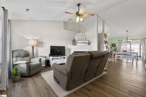 301 Lenhardt Rd, Easley, SC 29640 photo 4