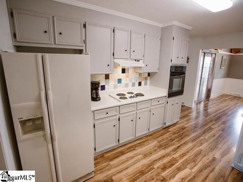 107 Brigham Creek Ct, Greer, SC 29650 photo 9