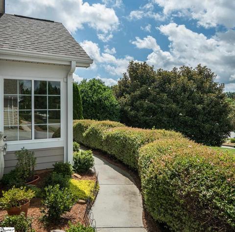 102 Grinders Cir, Greer, SC 29650 photo 3