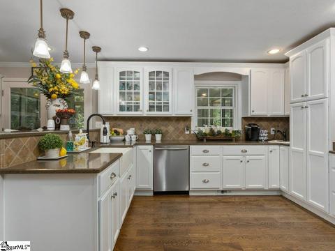 706 E Silverleaf St, Greer, SC 29650 photo 11